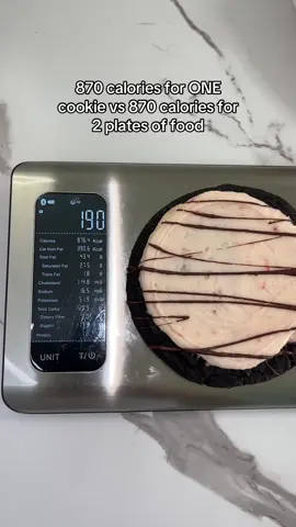 4 meals in 1 cookie #foodtokrecipes #fyp #viral #crumblcookie #mukbang 