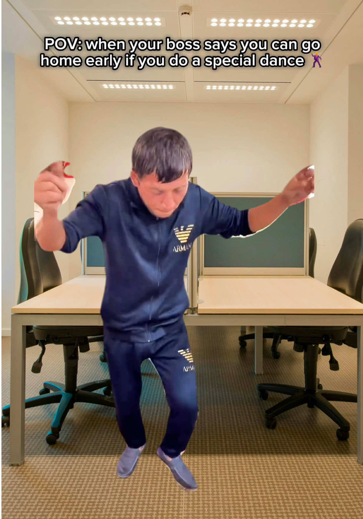 Belarusian Gypsy Guy Dancing meme green screen capcut template #belarusian #dance #dancememe #workmeme #memecut 