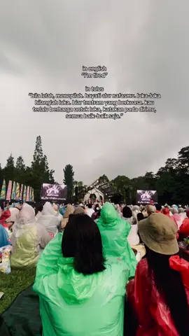 abang ga pernah gagal memeluk lewat lagu-lagunya🥹 #sunsetdikebun #tulus #bogorhits #diri 