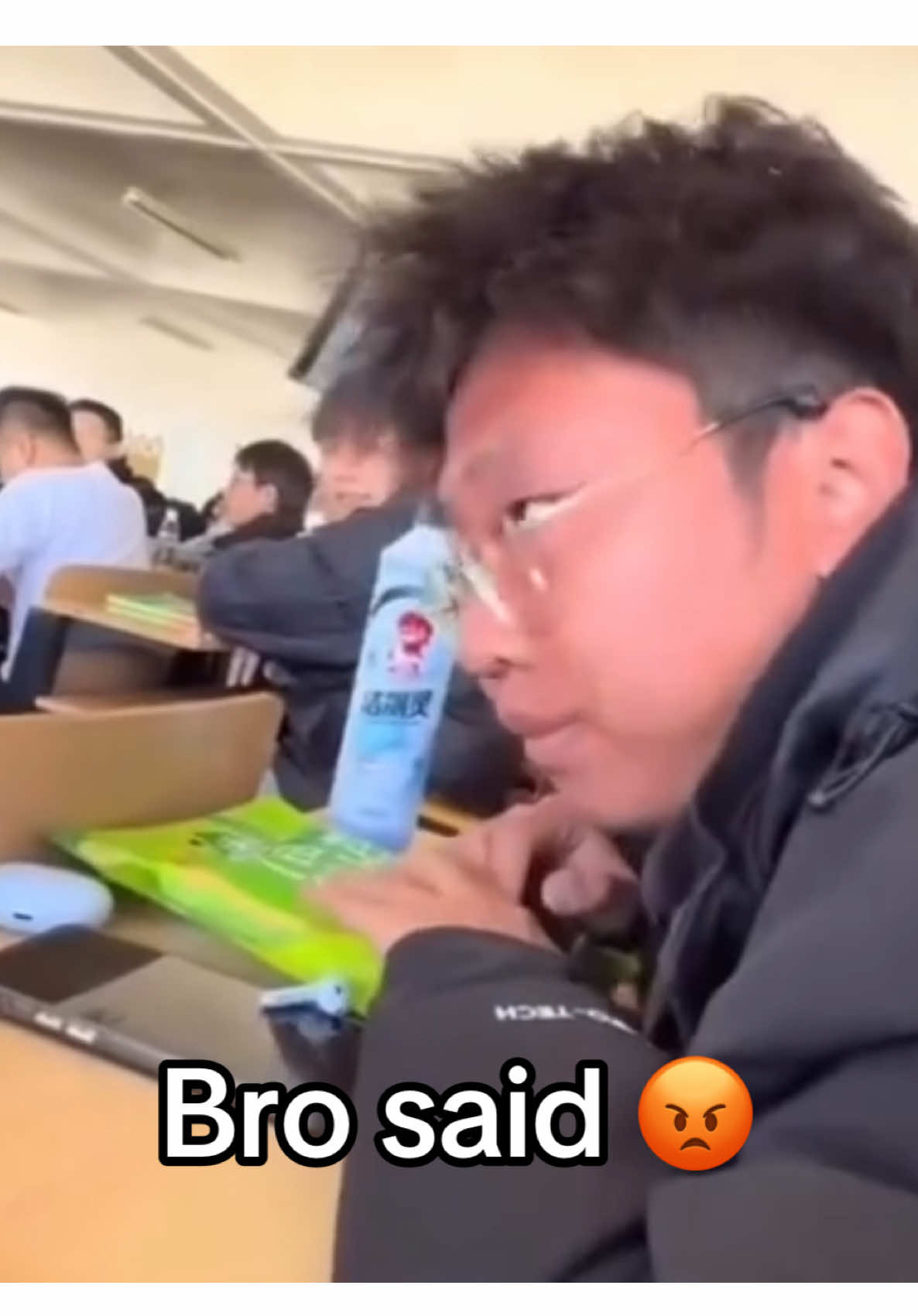 Gotta pay attention in class 🤷‍♂️ #school #prank #funny #embarrassing 