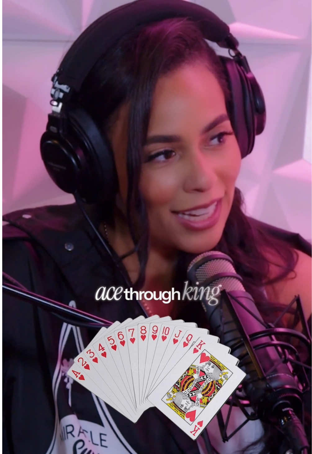 Is this how playing cards originated?! 👀 Call it a coincidence if you want…? We’re going to believe the internet this time because quite frankly… we don’t even know where to find an encyclopedia these days. 💀🤣 @Ashley @Ashley 