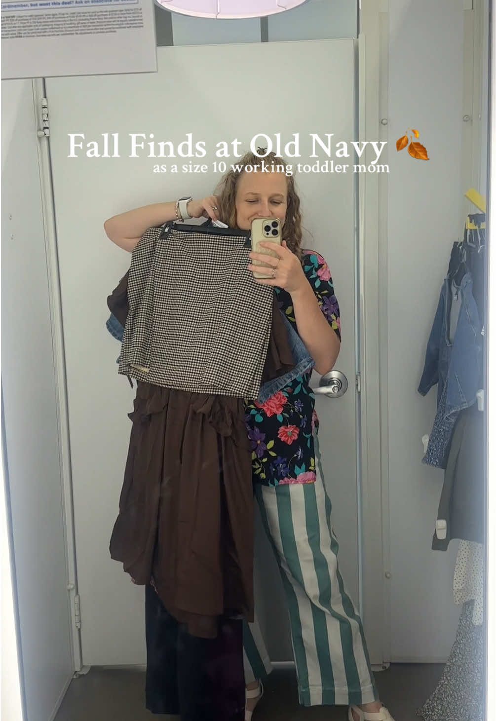 @Old Navy Official or Doen? Did you see they just released bags?! #oldnavystyle #fallstyle #momstyle #midsizestyle #size10 