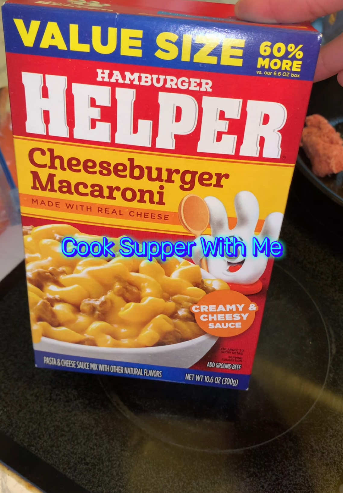Another week, another night of hamburger helper🙃🍴 #foryou #foryoupage #cookwithme #cook #supper #hamburgerhelper #beef #fries 