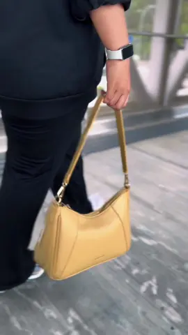 POLO HILL LADIES SHOULDER HOBO BAG.Simple and Nice Grabbbb now#polohill #polohillpavilionbukitjalil #tiktoklive #tiktokshop #fypシ゚viral 
