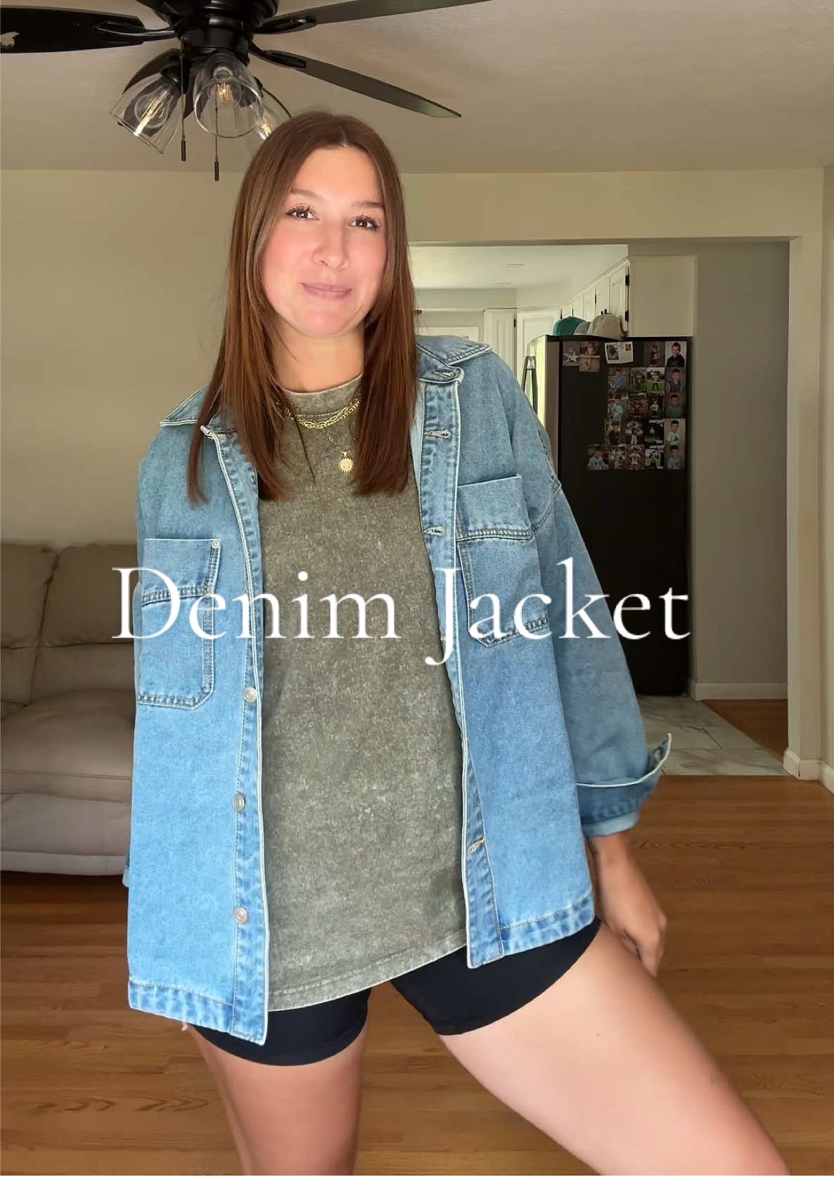 These jackets are just so good! #denimjacket #jeanjacket #fallfashion #momfashion #falljacket 