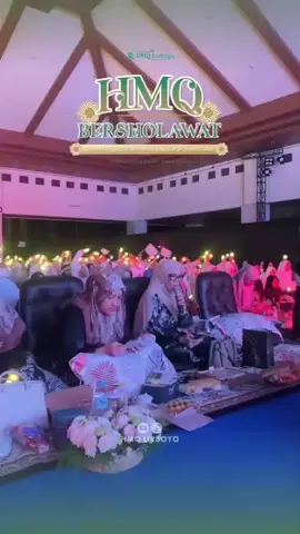 HMQ BERSHOLAWAT AULA MUKHTAMAR#santrilirboyokediri #HMQ #maulidnabimuhamammadsaw #ponpeslirboyo #aula 