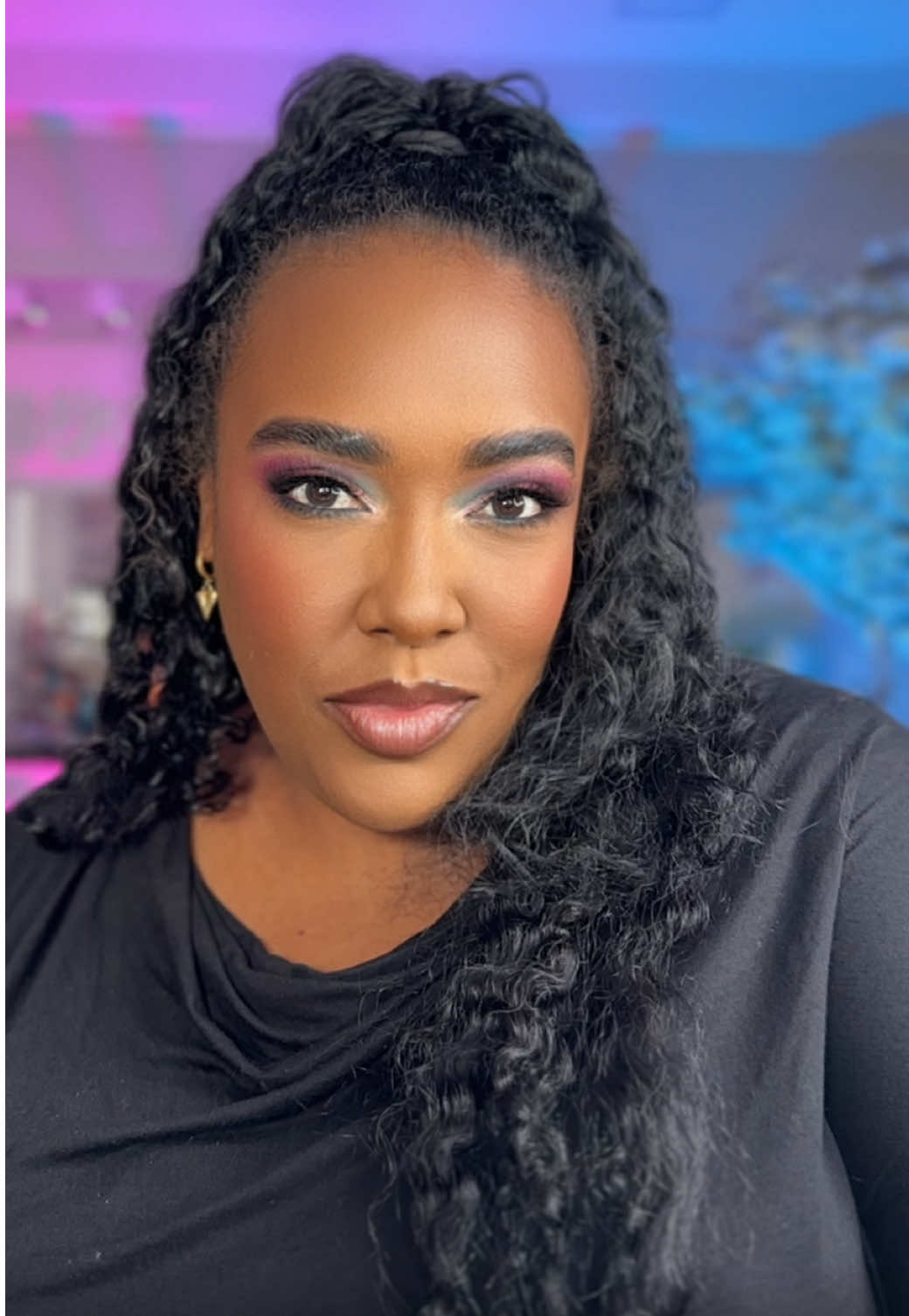 Me encanta esta transición… tenía que hacerlo 🤭  #makeup #makeuptransition #trending #makeupartist #makeupinspo 