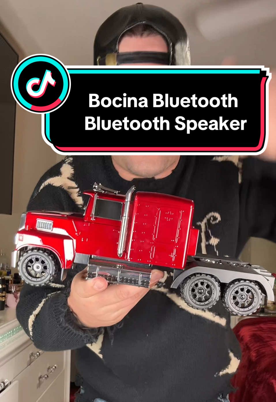 Esta bocina Bluetooth en forma de camión me dejó enamorado, tiene muy buena calidad #speaker #bluetoothspeaker #music #truck #red 