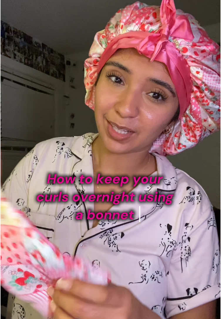 pink, strawberries, and it’s good for my curls??  this was an automatic yes for me 💗#curlyhair #bonnet #2ccurls #3acurls #curlyhaircommunity #curls 