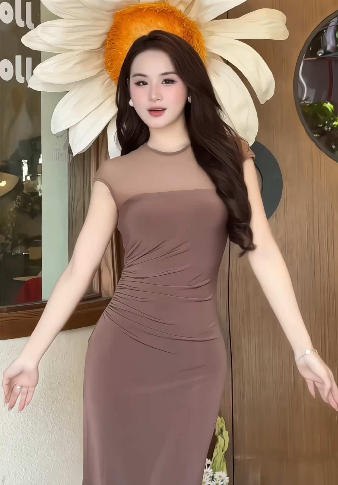 Ôm chặt em nhé anh người ơiii ... #simihouse #vaybody #macdepmoingay #TIKTOKLIVE 