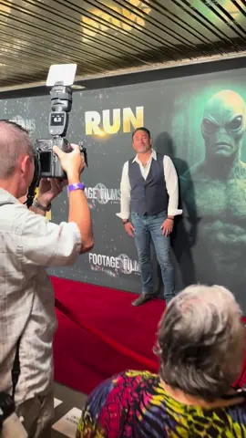 The most cliche night in #hollywood you’ll see today…🎬 #footagefilms #runofficialmovie #run 