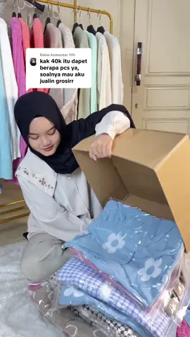 Membalas @fifii 40k dapet berapa pcs? mau jual grosiran katanya,,, oke aku turutin, tapi jangan lupa buat upgrade ilmu lain tentang bisnis grosiran yaa, karena metode pemasaran yang dipakai bakal beda banget, sama jual ecer🫵🏻 jadi jangan sampai salah yaa, kalau mau cek katalog bisa langsung cek ke profile aku yaa (B10) #grosircardiganrajut #supplierknit #pgmtagrosir #miniestball #pabrikrajut 