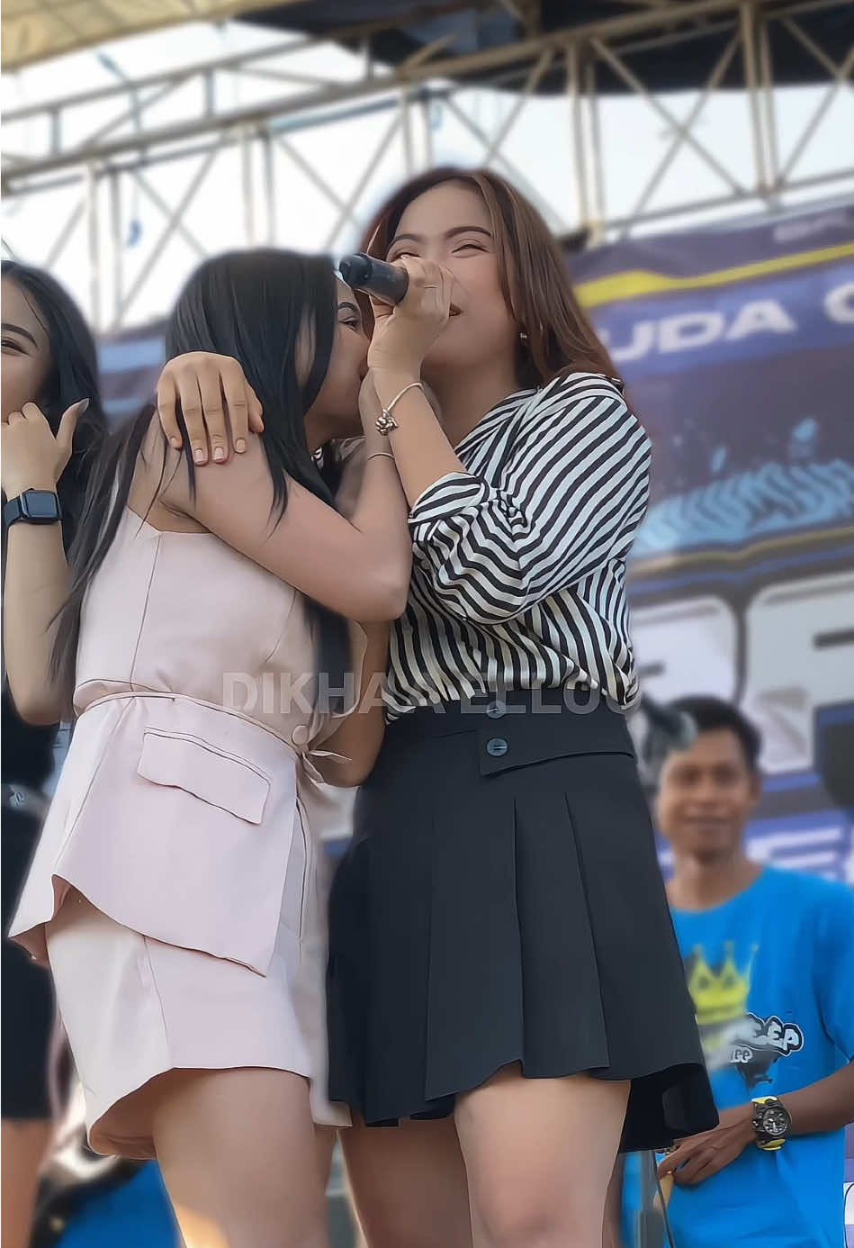 diajari nia😭😂 @Dindateratu @kurniarahma #dikhaaelloo #ojingpati #ojingjepara #ojingkudus #fyp 