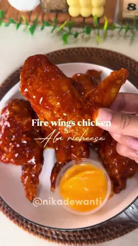 ✨FIRE WINGS CHICKEN✨ Bahan marinasi: - 700gr sayap ayam - 1 sdt garam - 1/4 sdt ladaku - 1 sdt bawang putih bubuk Bahan tepung : - 1 bungkus tepung serbaguna - 7 sdm tepung terigu  Resep saus : - 10 sdm hot lava - 5 sdm saus tomat - 3 sdm saus sambel - 1/2 sdm boncabe #firechicken #firechickenricheese #firewingschiken 