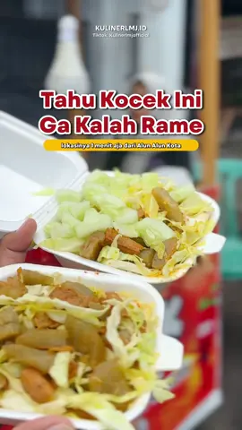 Siapin amunisi makan pedes pedes bareng @fazzamineral.id tentunya, kali ini berburu tahu kocek di suwandak, uda lama pengen coba baru kesampaian, slalu rame anak sekolahan, kalian ada yg uda langganan?  Btw, kemasan 220ml Fazza ini sdh bs didapatkan di toko toko terdekat, pastinya kemasan paling simpel dan gampang dibawa kemana mana, Bpom & bersertifikasi HALAL ✅  #kulinerlumajang #lumajang #airmineralfazza #promoseruweekend #lumajangtiktok 