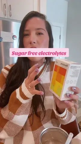 Sugar free is normally disgusting but this drink is actually good and helps hydrate you!  #sugarfree #theabsorptioncompany #hydration #electrolytes #sugarfreedrink 