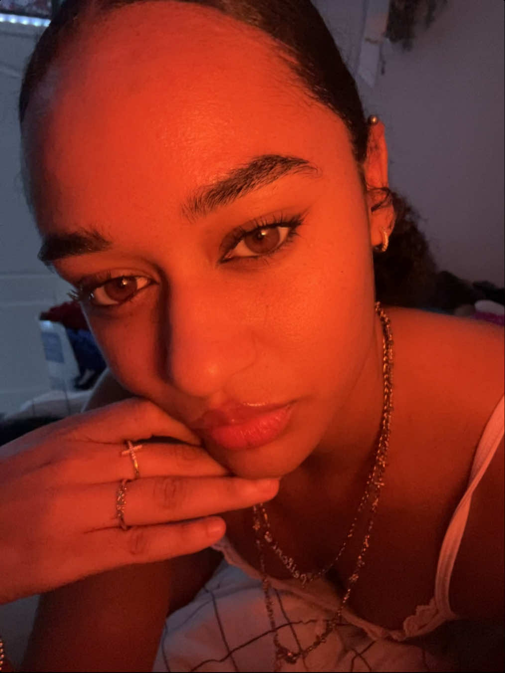 look at meee