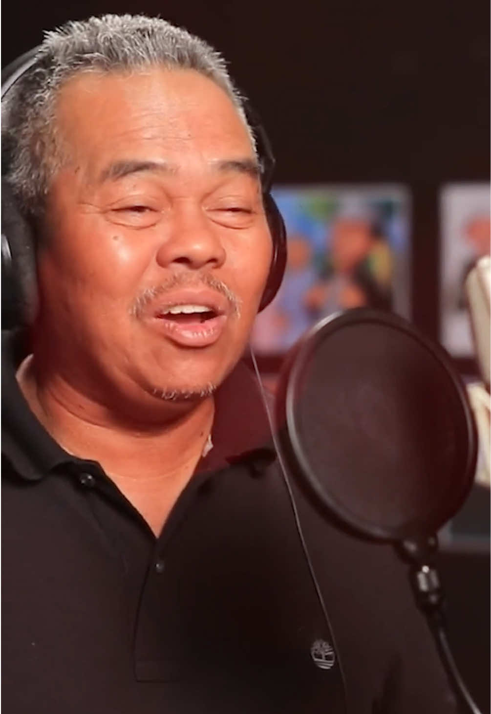 Hari istimewa buat YBhg. Datuk Haji Burhanuddin Md Radzi, pengasas dan pengarah urusan Les’ Copaque Production yang menjadi tulang belakang kejayaan Upin & Ipin di mata dunia 🌍🏆 Happy Birthday 🎉 dari seluruh keluarga besar Les’ Copaque Production. Semoga terus dikurniakan kesihatan yang baik, kegembiraan bersama yang tersayang dan keberkatan berpanjangan. Amin❤️ #happybirthday #selamatharijadi #lescopaque #lcpower #tokdalang 
