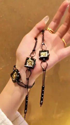 Nếu không là duy nhất thì có là yêu nhất cũng đếch thèm #quatangnguoiyeu #watch #donghonu #phukienthoitrang #donghochinhhang 