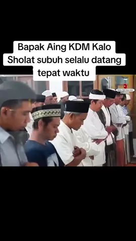 Bagi yang meragukan keislaman Bapak Aing KDM sering main lah ke Lembur Pakuan, beliau shalat subuh selalu datang tepat waktu #fyp  #kdm  #kangdedimulyadi  #gubernurjawabarat 