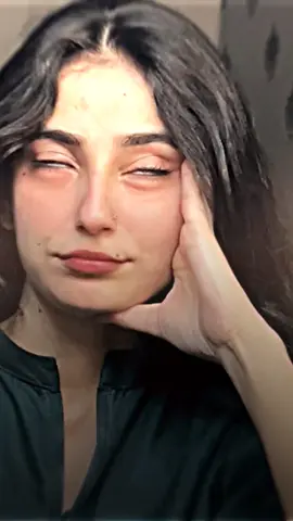 MAI FIR BE TUMKO CHAHU GA 😬