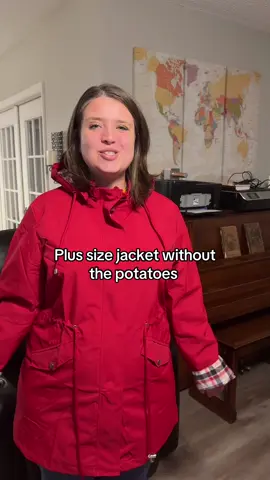 I actually feel cute in this! #plussize #plussizetiktok #plussizejacket #raincoat #curvy 