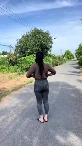 Là con khoái cục dàng con của bác 😊 