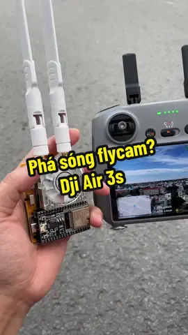 Test thử phá sóng flycam dji air 3s xem liệu có hoạt động? #dji #air3s #phasongflycam 🧪 Chỉ dùng cho nghiên cứu & thử nghiệm trong môi trường kiểm soát 🛠️ Mạch được test an toàn, không ảnh hưởng đến ai 📦 Có thể cung cấp linh kiện chưa nạp code phục vụ nghiên cứu