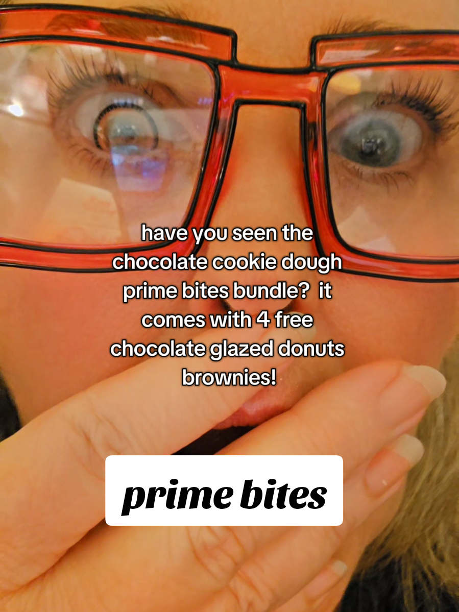 my 2nd favorite flavor!! #tiktokcreatorpicks #creatorpickspersonalcare #primebites #chocolatecookiedough @Prime Bites Protein Treats 