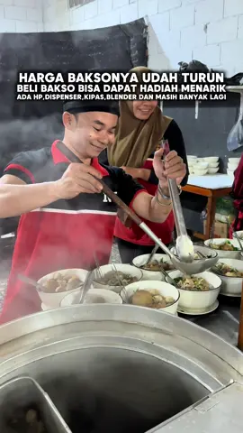 Akhirnya bakso yang enak ini turun harganya dan beli bakso disini bisa berkesempatan dapatin hadiah menarik seperti hp,kipas, dispenser dan masih banyak hadiah lainnya @Bakso Nagita sLavina #bandaaceh #fyp #bangdha27 #baksoviral #bakso  