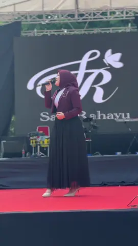 Rinduuuu kamu boleh???