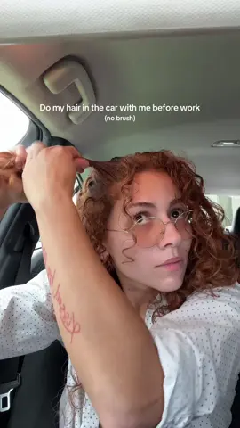 Curly hairstyle in the car before work, no brush required. I do these styles all the time for my hospitality job #curlyhair #curlyhairtutorial #curlyhairstyles #quickcurlyhairstyle 