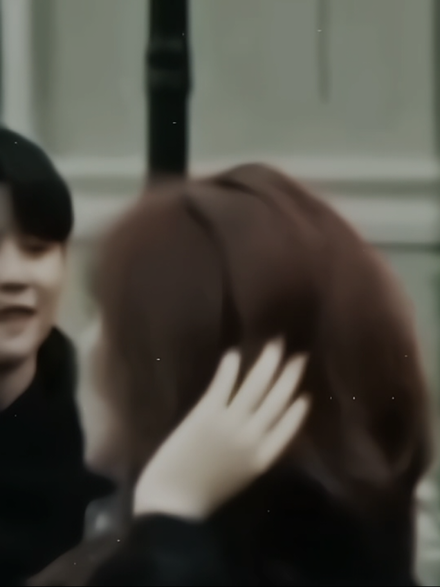tránh đường cho gái đẹp đi qua @JANEYEH #janeeyeh #xh 