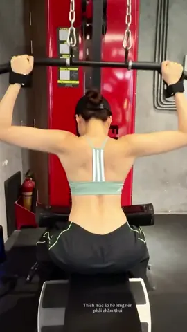 Muốn đẹp phải tập thôi 💪 #thanhthanhhuyen 