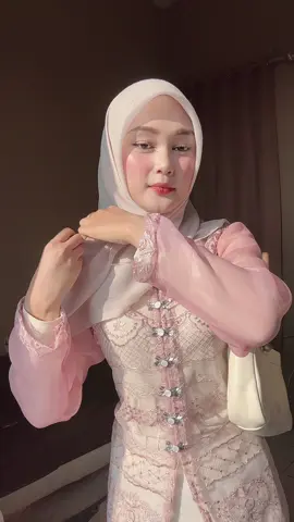 #bajukondangan #outfitideas #ootdhijab #outfitinspiration #fypage 