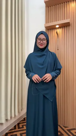 Gamis Warna Blue Sapphire warnanya Jadi Pilihan Bunda Bunda #gamis #gamissyari #gamissetjilbab #promoguncang99 