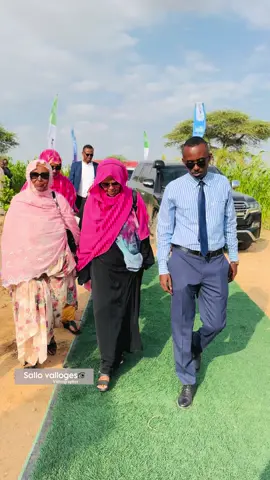 Maareeye Daarood iyo Wasiir hore Samsam Abdi Adan