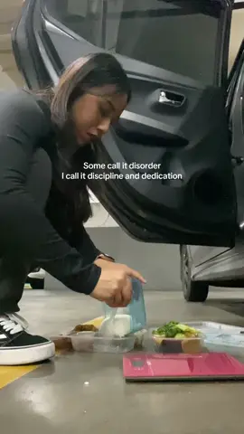 me and my timbangan makanan against the world | GUA GA ADA OPSI BIDANG RATA SELAIN LANTAI DAN ATAP MOBIL OKKKK🤣🤣