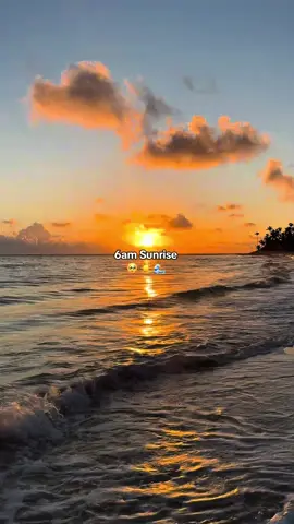 How beautiful is His creation?!! 🥹😍 #sunrise #sunset #creatorsearchinsights #beachvibes #fyp 