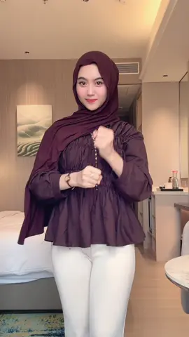 klo pake warna brown bikin cerahan di kulit😍