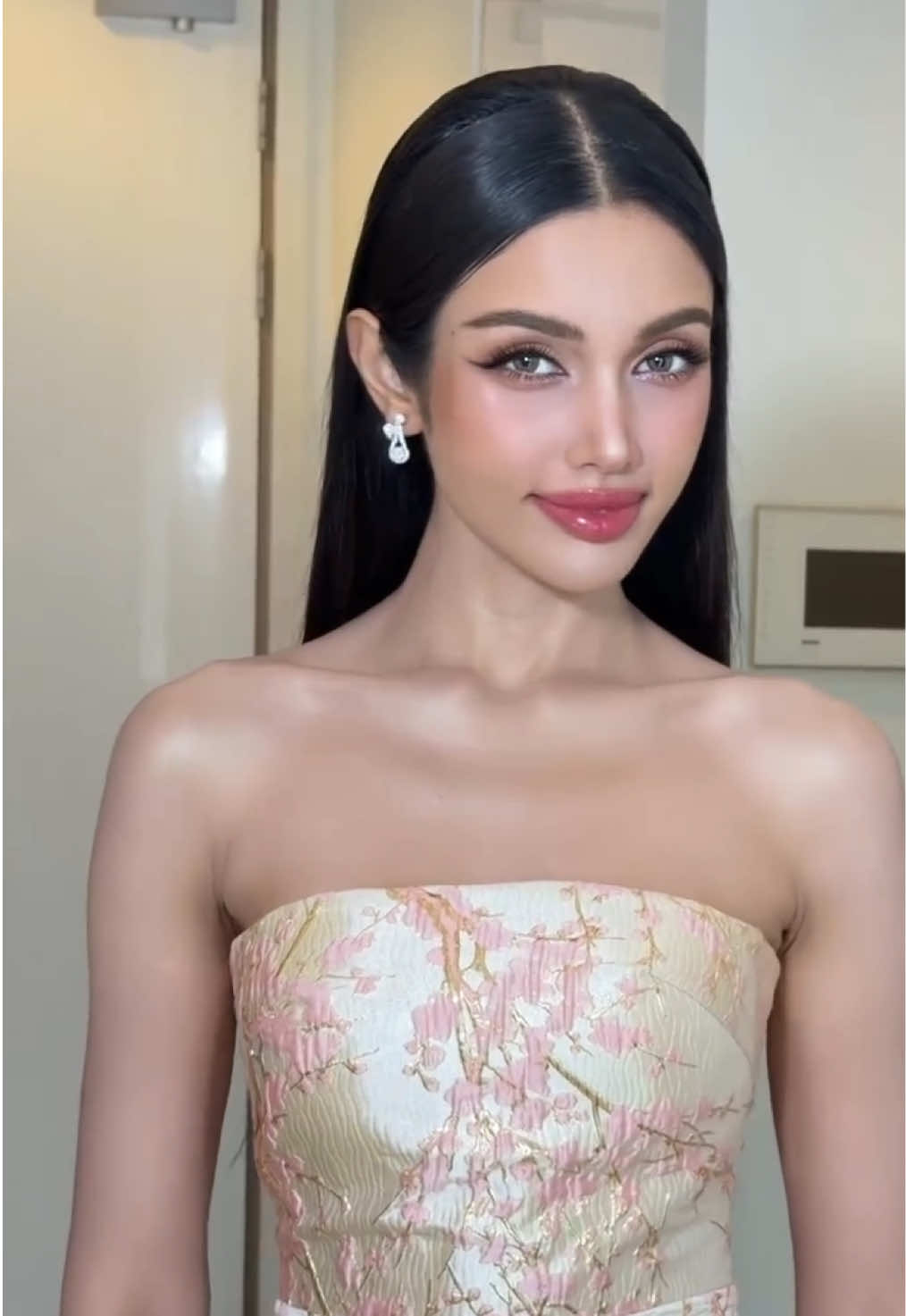 So sweet @Veena Praveenar #ปวีนาซิงห์ #วีนาปวีนา #veenapraveenar #praveenarsingh #missuniversethailand2025 