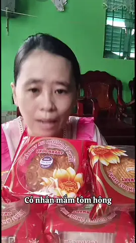 Có nhân mắm tôm hông #hannguyen #justforfun 