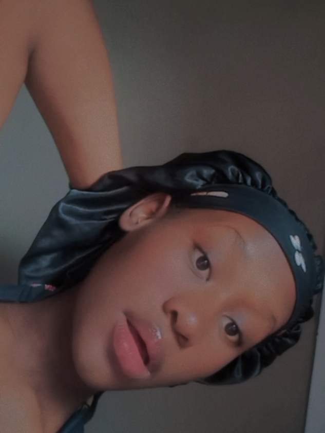 💗. #imjustagirl #song #awukhuzeki 