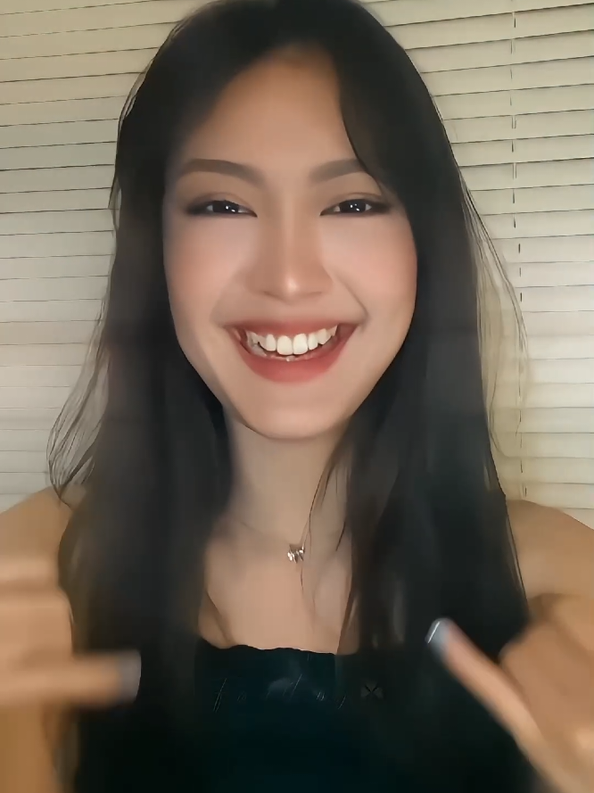 candu banget liat my wife @Greesella Adhalia 🤞😋🤙 .  .  #rfmofc #greesellaadhalia #greeseljkt48 #jkt48newera #presetalightmotion 