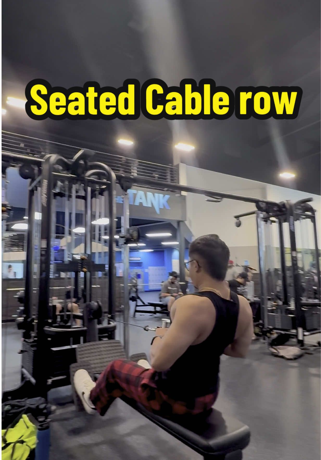 #gymmotivation #gymshark #backday #cablerow 