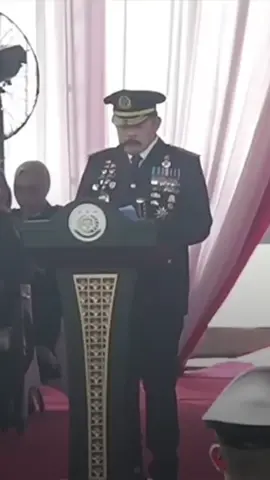 Jaksa Agung ST Burhanuddin menyampaikan pesan tegas saat memberi sambutan dalam Upacara Penutupan dan Pelantikan PPPJ Angkatan LXXXII Gelombang I Tahun 2025, Kamis (4/9). Dia tak main-main memberikan sanksi tegas bagi jaksa yang mempermainkan hukum. #kejaksaanagung  #jaksaagung 