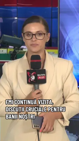 Sunt zile decisive pentru traiul românilor! Fondul Monetar Internațional continuă vizita în țara noastră și discută cu instituțiile cheie despre situația economică. În prima zi delegația a descins la Ministerul de Finanțe și BNR, dar urmează și alte discuții. La finalul vizitei, bancherii pot veni cu recomandări extrem de dure.  #stiri #romania #realitateaplus 