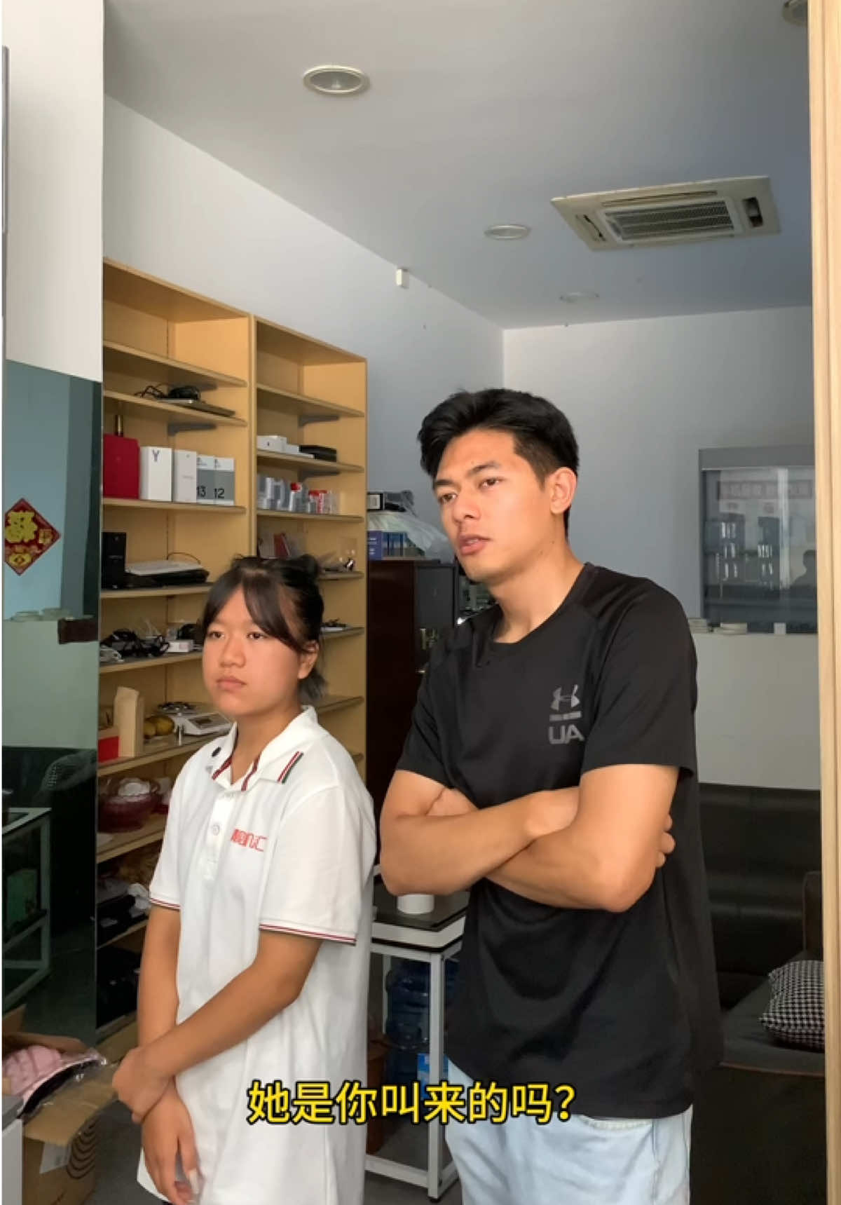 မင်းခေါ်လာတာလား ?🤣🤣🤣 #မူဆယ်မြို့တစ်နေရာ😘😘😘 #ရွှေလီမြို့တနေရာ🖤 #လက်လီလက်ကားဝယ်ယူနိုင်ပါတယ် #foryou #ဟာသလေးများ🤣🤣🤣 