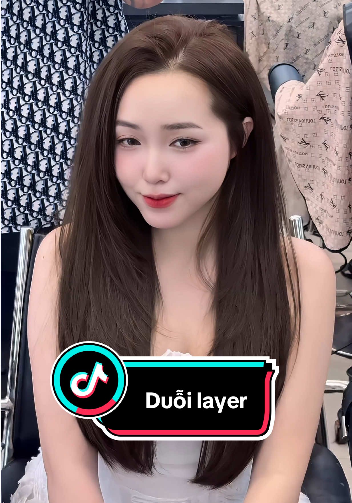 Duỗi layer cực sang và xinh dành cho mấy ní nha #queenhairsalonquan7 #queenhairsalonq9 #xuhuongtiktok #queenhairsalon #hairstyle 