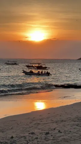 One day🌅#sunset #pantai #kelan 